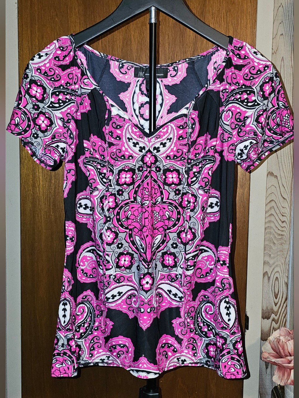 INC International Concepts Black and Pink Paisley Short Sleeve Top